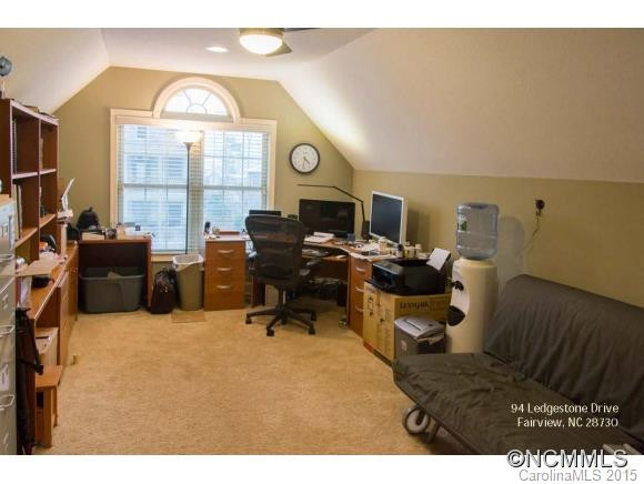 94 Ledgestone Drive - Photo 18