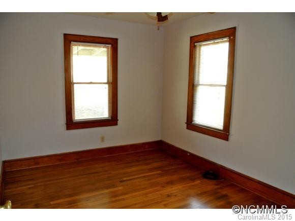 72 Forest Hill Drive - Photo 10