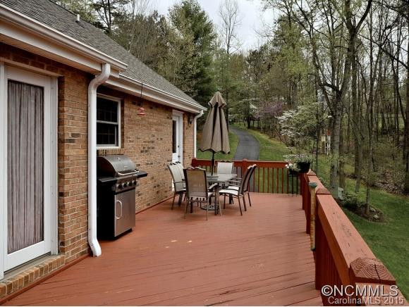 18 SQUIRREL HILL DRIVE - Photo 17