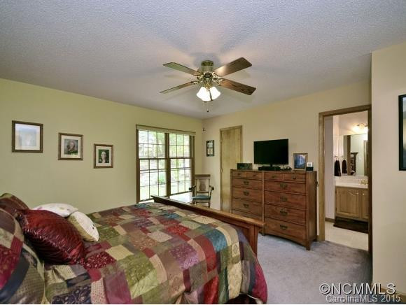 18 SQUIRREL HILL DRIVE - Photo 7