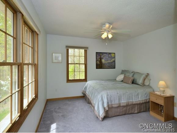18 SQUIRREL HILL DRIVE - Photo 9