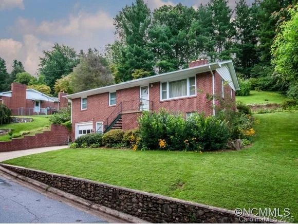 2 HAYWOOD DRIVE