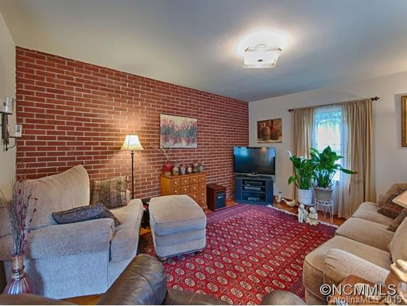 2 HAYWOOD DRIVE - Photo 4