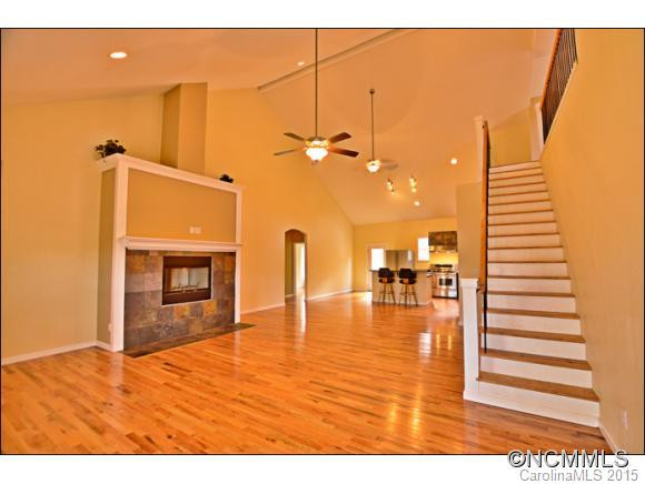 133 Fox Den Drive - Photo 4