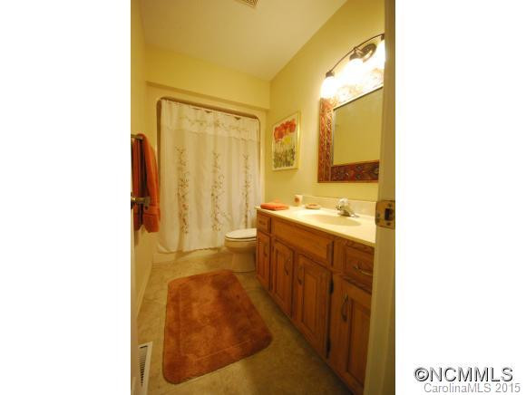 14 W Ashley Place - Photo 15