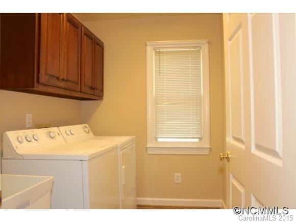 327 Fairforest - Photo 11