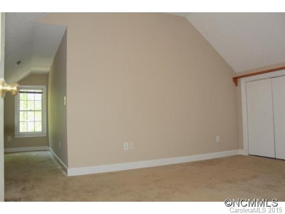 327 Fairforest - Photo 16