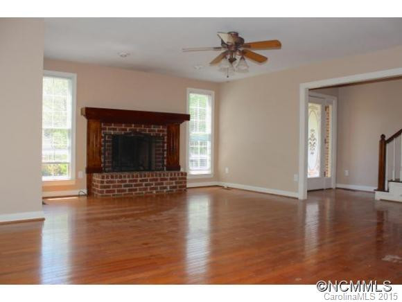 327 Fairforest - Photo 5