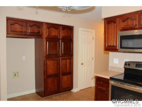 327 Fairforest - Photo 10