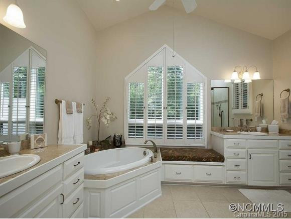 301 Piney Knoll Lane - Photo 12