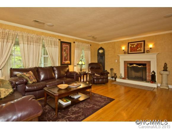 15 Ravenswood Road - Photo 5