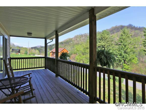 170 Linsonwood Drive - Photo 2