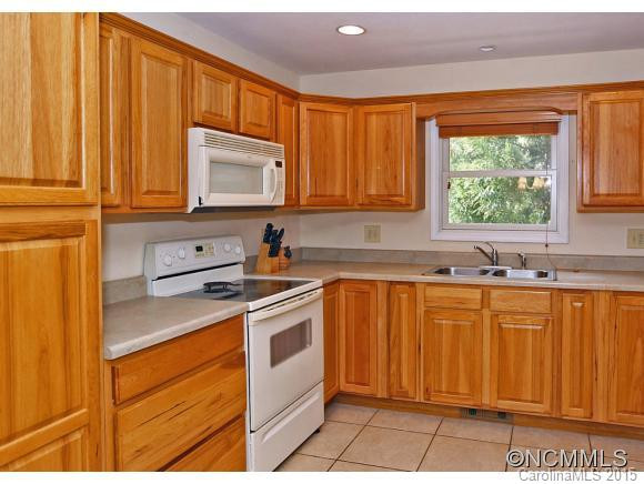 170 Linsonwood Drive - Photo 8