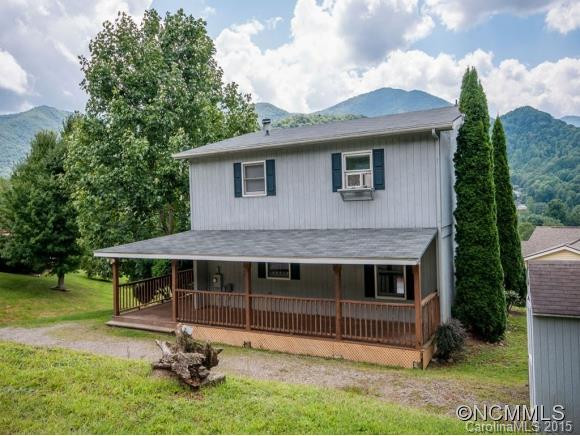 77 CRESTWOOD DRIVE - Photo 2