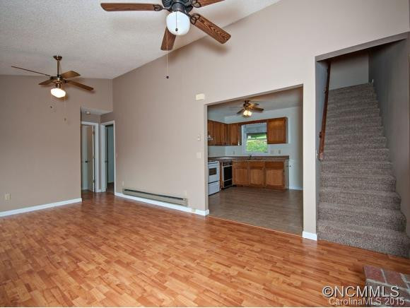 77 CRESTWOOD DRIVE - Photo 5