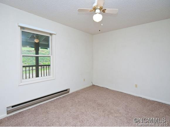 77 CRESTWOOD DRIVE - Photo 8