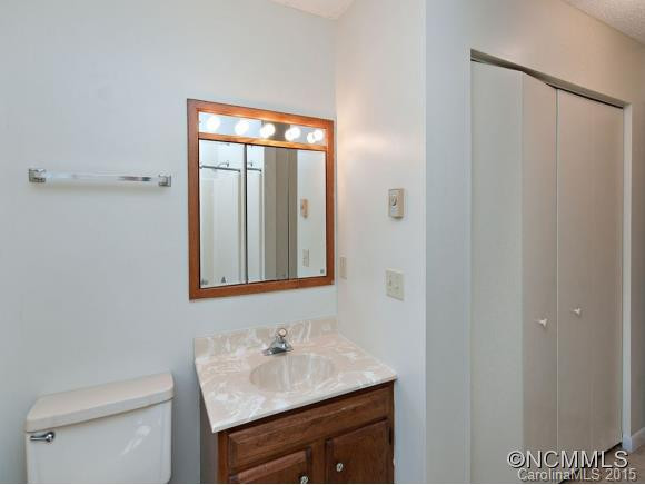 77 CRESTWOOD DRIVE - Photo 9