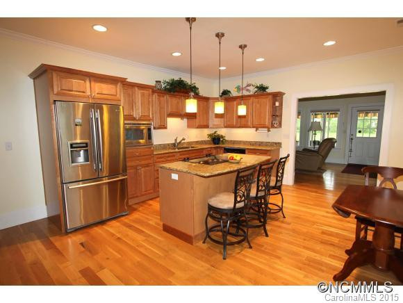 1009 3rd. Avenue West - Photo 5