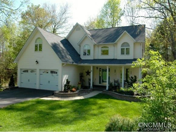 6 SOUTH OAKS CIRCLE