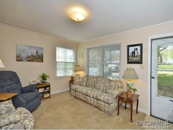 314 STONEWALL AVE - Photo 3