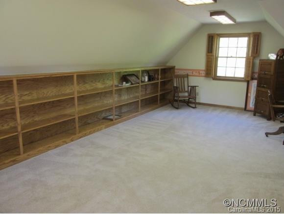 231 Camelot Drive - Photo 13