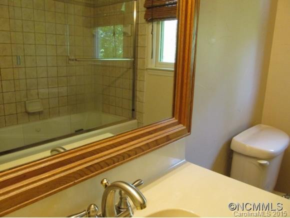 231 Camelot Drive - Photo 16