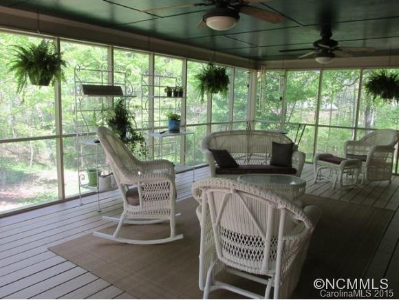 231 Camelot Drive - Photo 18