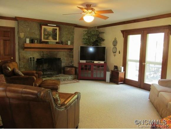 231 Camelot Drive - Photo 4
