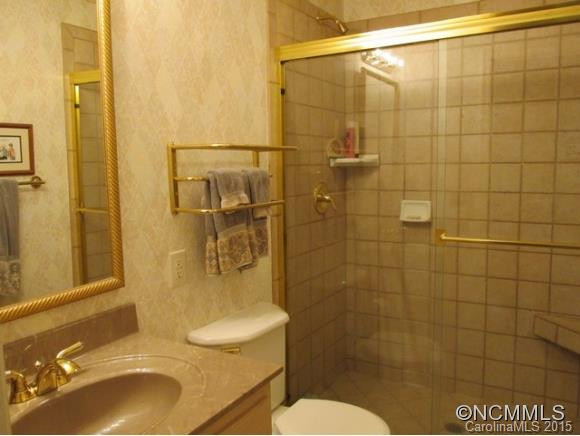 231 Camelot Drive - Photo 8