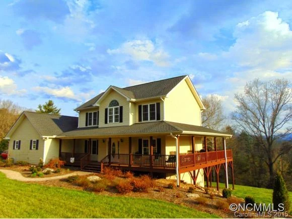 13 Lynnette Drive