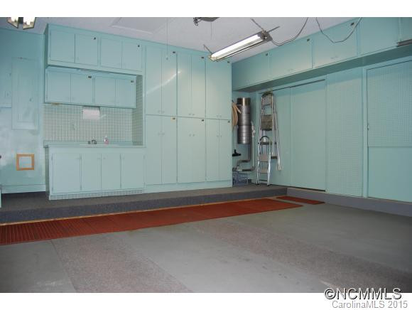 2 Stony Ridge Drive - Photo 15