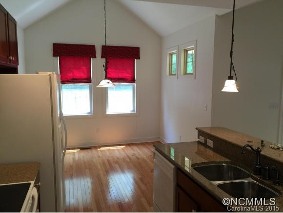 422 Village Greenway - Photo 13