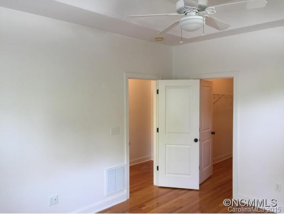 422 Village Greenway - Photo 15