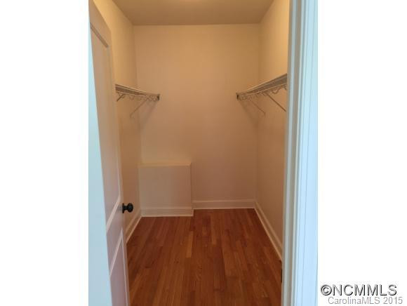 422 Village Greenway - Photo 16