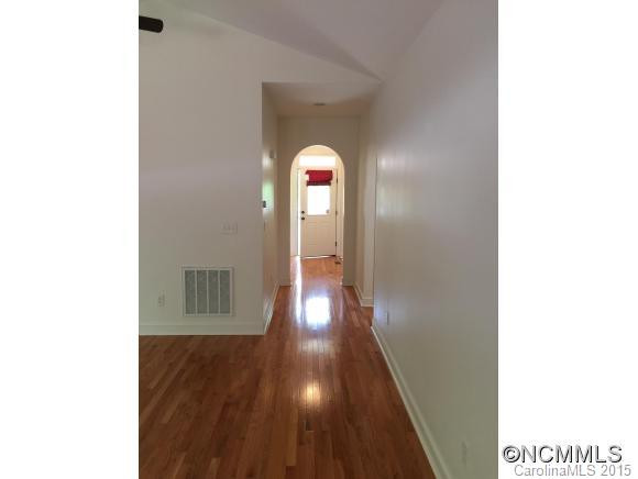 422 Village Greenway - Photo 9