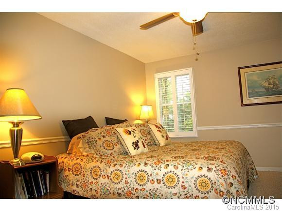230 Foxwood - Photo 12