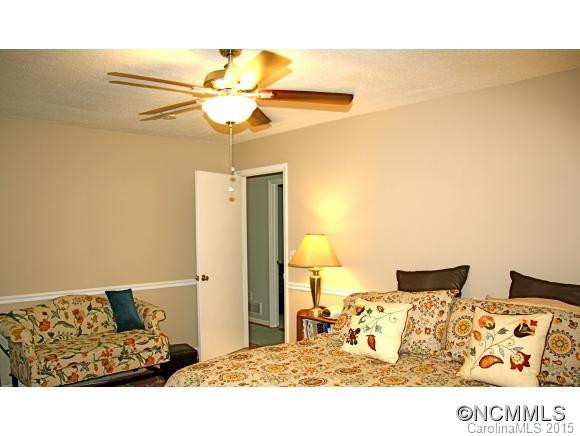 230 Foxwood - Photo 13