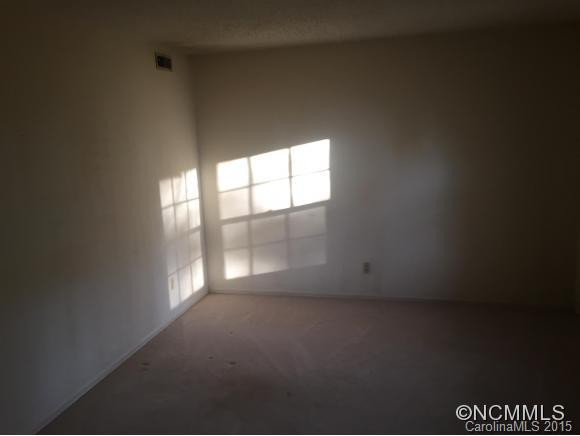 301 Heather Court - Photo 11