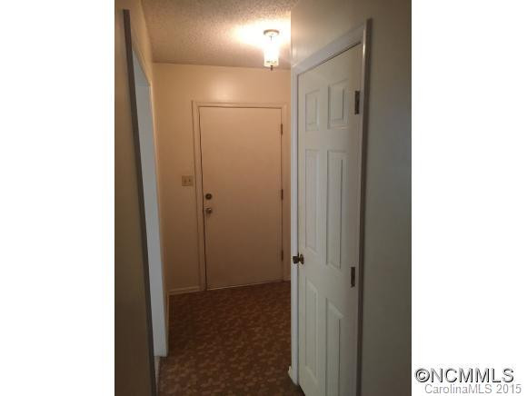 301 Heather Court - Photo 12