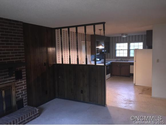 301 Heather Court - Photo 3