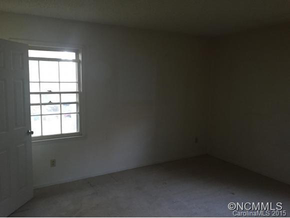 301 Heather Court - Photo 7