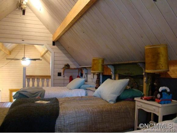 120 Sunset Drive - Photo 5