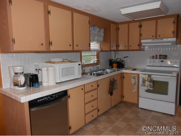 409 Hall St. - Photo 10