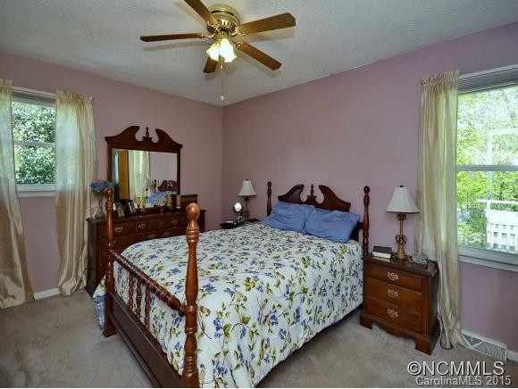 266 YOUNG'S COVE ROAD - Photo 6