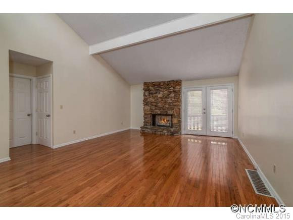 31 Poplar Ct - Photo 3