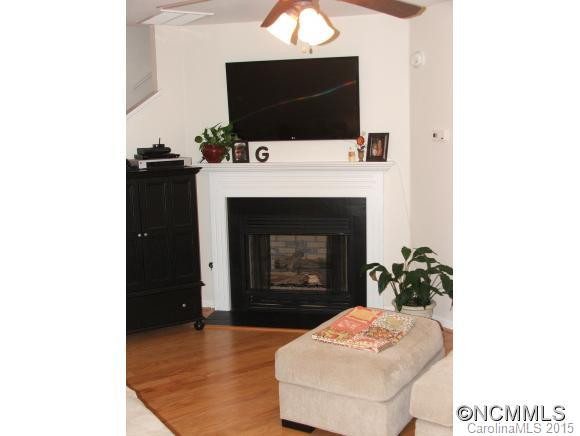 15 Singleton Lane - Photo 5
