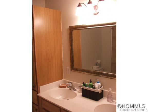 15 Singleton Lane - Photo 10
