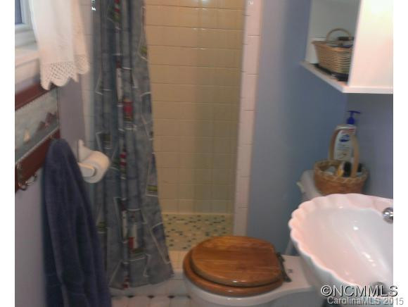 582 Sand Hill Road - Photo 17