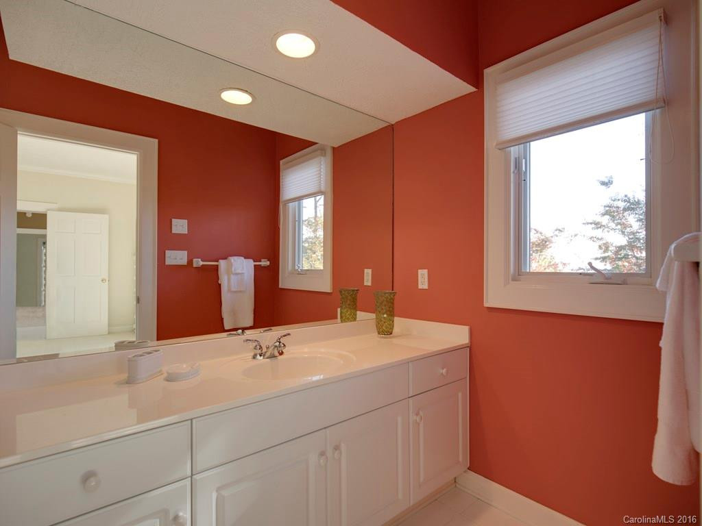 547 Hagen Drive - Photo 11