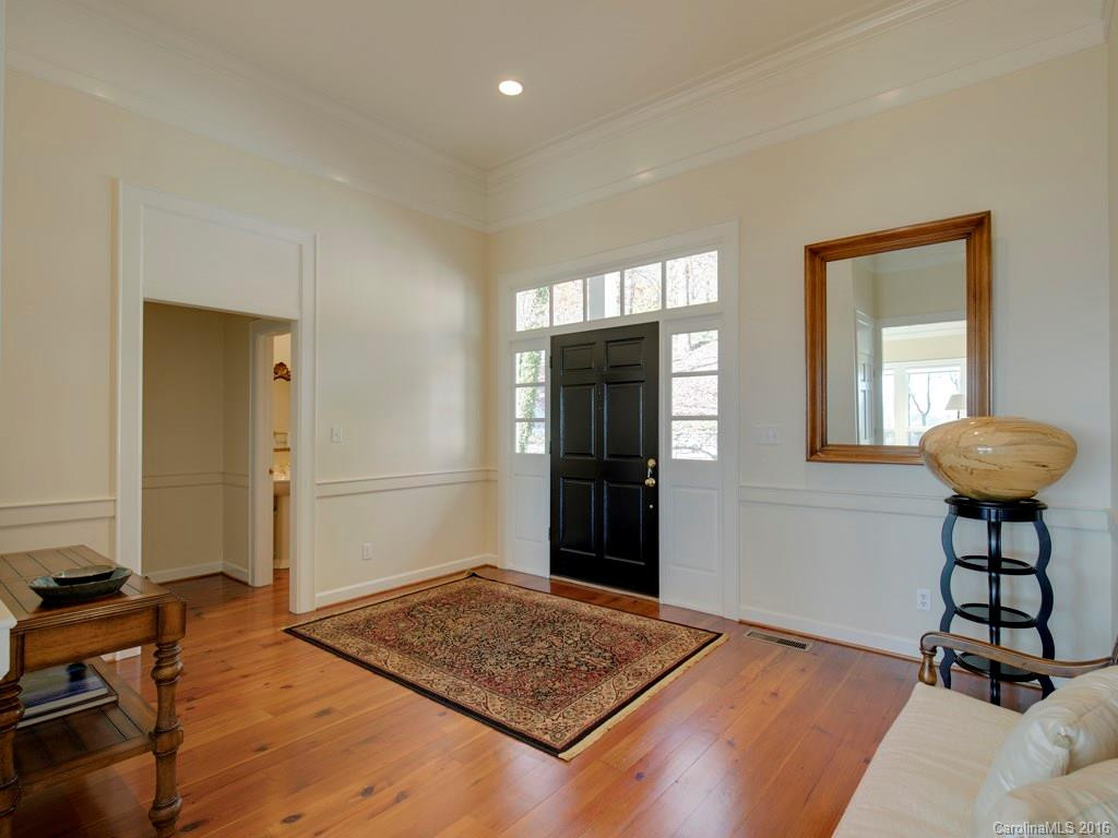 547 Hagen Drive - Photo 5